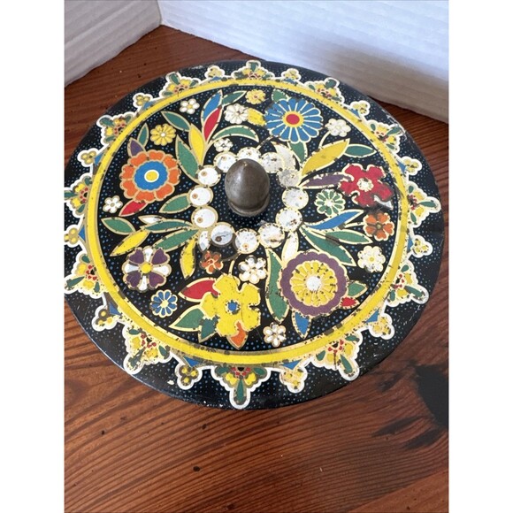 Vintage 1975 Daher Black Floral Series Embossed Biscuit Tin Made in England - Picture 13 of 13